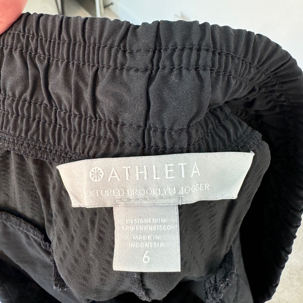 Black Athleta Textured Brooklyn Jogger